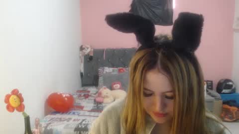 naughtyplayass online show from March 12, 2025, 7:38 pm