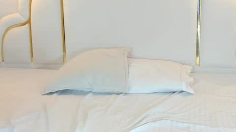 naughtyrose vc online show from April 25, 2026, 12:52 pm