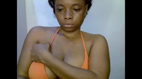 Snapshot of naughtyxcuntx chatting on October 3, 2025, 6:38 pm naughtyxcuntx online show from October 3, 2025, 6:38 pm