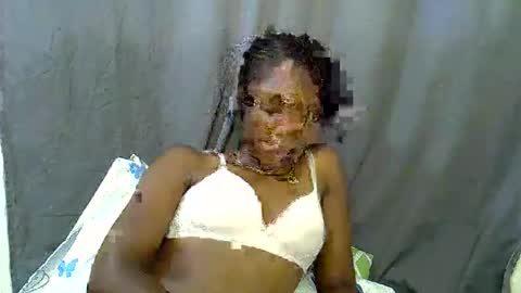 Snapshot of naughtyy4u chatting on February 24, 2026, 4:49 pm naughtyy4u online show from February 24, 2026, 4:49 pm