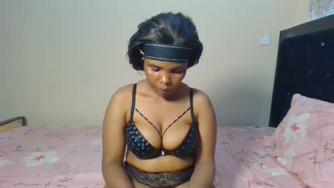 naughty online show from September 9, 2025, 7:24 pm