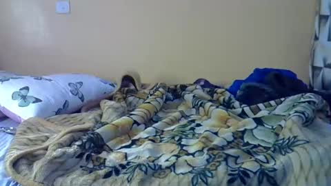 naughybigass online show from February 9, 2026, 4:38 am