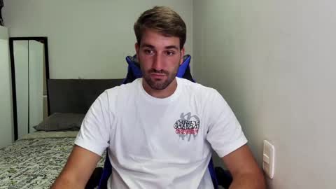 Nico online show from March 18, 2026, 7:39 pm