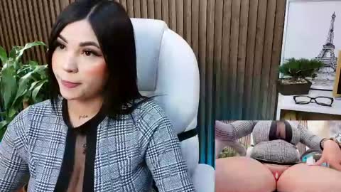 Snapshot of naugthyelli chatting on May 29, 2026, 9:57 pm online show from May 29, 2026, 9:57 pm