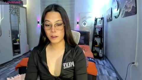 Snapshot of naugtycummer69 chatting on October 10, 2025, 5:50 am JAY online show from October 10, 2025, 5:50 am