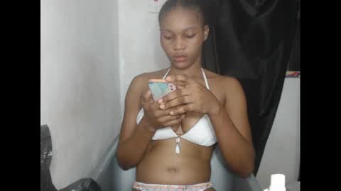 nautyslimfit online show from December 7, 2024, 4:09 am