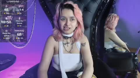 Navier  online show from May 10, 2026, 2:39 am