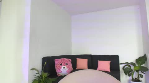 Snapshot of nayah_williams chatting on December 16, 2024, 2:49 pm Nayah Williams - OnlyFans online show from December 16, 2024, 2:49 pm