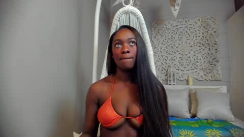 Snapshot of nayah_williams chatting on January 13, 2025, 12:45 pm Nayah Williams - OnlyFans online show from January 13, 2025, 12:45 pm