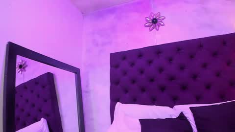Snapshot of nayara_macherano chatting on February 19, 2025, 6:00 pm nayara_macherano online show from February 19, 2025, 6:00 pm