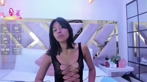 Snapshot of nayara_macherano chatting on February 28, 2025, 9:25 am nayara_macherano online show from February 28, 2025, 9:25 am