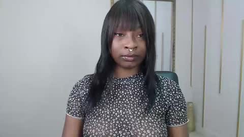 Nayaris 3 online show from April 24, 2026, 3:47 pm