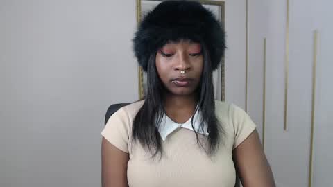 Nayaris 3 online show from April 25, 2026, 11:24 am