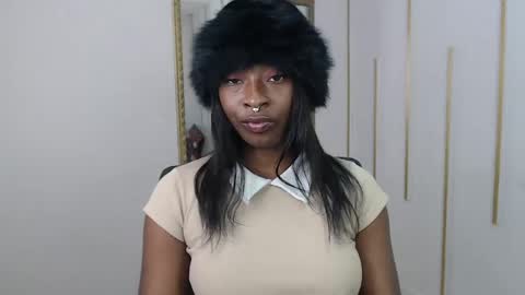 Nayaris 3 online show from April 25, 2026, 1:41 pm