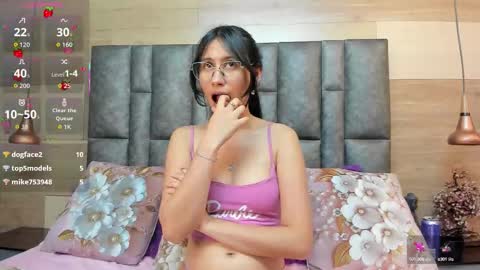 Naye  online show from September 19, 2025, 3:56 pm