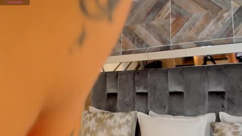    online show from November 8, 2025, 11:54 am