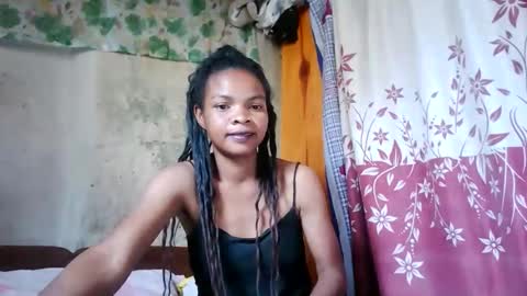 Snapshot of naylah313 chatting on June 4, 2026, 6:52 am Nayla online show from June 4, 2026, 6:52 am