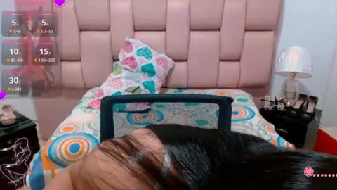 nayla online show from April 25, 2026, 7:55 pm