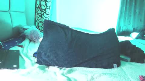 Im Nayton online show from October 23, 2025, 1:05 am