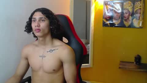 Snapshot of nazper_ chatting on February 19, 2025, 5:27 pm Nazper online show from February 19, 2025, 5:27 pm
