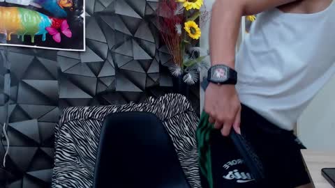 Snapshot of nazper_ chatting on February 26, 2025, 11:15 pm Nazper online show from February 26, 2025, 11:15 pm