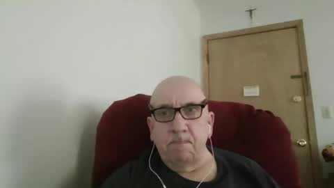 Tom online show from April 25, 2026, 10:29 pm