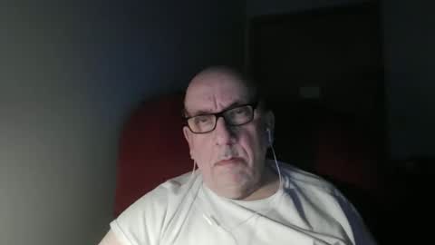 Tom online show from April 29, 2026, 2:15 am