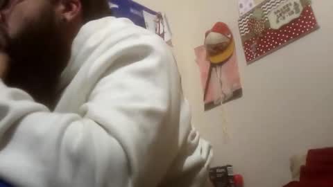 Snapshot of needu802318 chatting on January 14, 2026, 3:01 am Easy E online show from January 14, 2026, 3:01 am