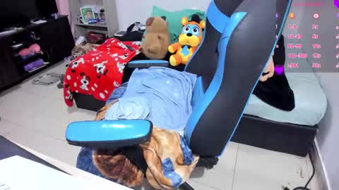 Geek Nicole    im Neeko UwU online show from October 24, 2025, 2:57 pm