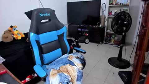 Geek Nicole    im Neeko UwU online show from June 24, 2026, 11:53 am