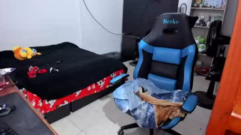 Geek Nicole    im Neeko UwU online show from July 3, 2026, 11:38 am