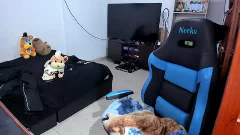 Geek Nicole    im Neeko UwU online show from July 7, 2026, 11:47 am
