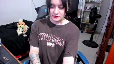 Geek Nicole    im Neeko UwU online show from July 28, 2026, 4:39 pm
