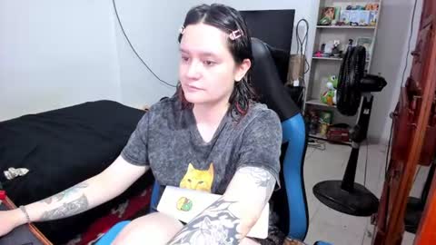 Geek Nicole    im Neeko UwU online show from August 3, 2026, 6:22 pm