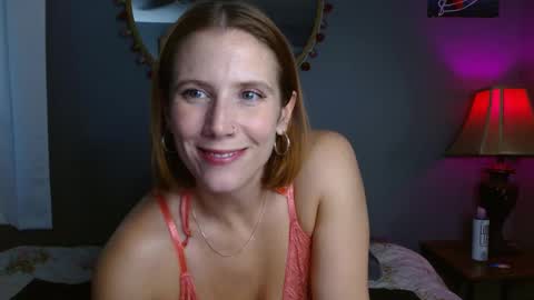 Snapshot of neemcream chatting on March 7, 2025, 11:05 pm JenniferJen online show from March 7, 2025, 11:05 pm