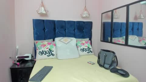 neferet_opal online show from June 21, 2026, 1:08 am