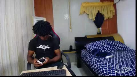 Snapshot of negga_cum chatting on February 15, 2026, 4:47 pm NEGGA online show from February 15, 2026, 4:47 pm