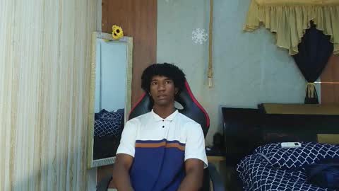 Snapshot of negga_cum chatting on February 26, 2026, 12:15 pm NEGGA online show from February 26, 2026, 12:15 pm