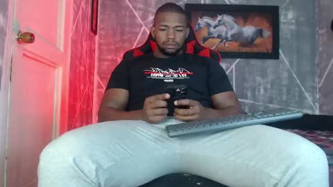 negritomeloso_k18 online show from October 6, 2025, 12:57 pm