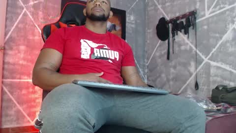 negritomeloso_k18 online show from October 21, 2025, 12:17 pm