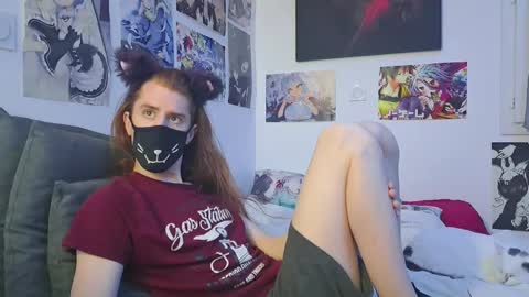 Snapshot of neko_nyaaa chatting on October 12, 2025, 12:48 pm Neko online show from October 12, 2025, 12:48 pm