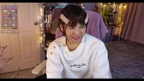 Neko online show from December 4, 2025, 8:23 am