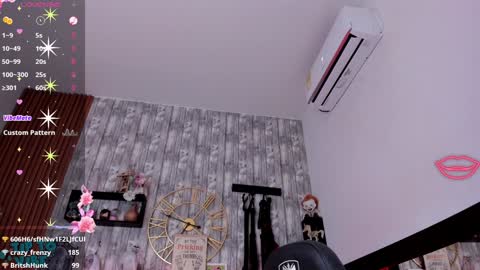 Snapshot of nekomisaki chatting on December 4, 2024, 6:50 pm Miah online show from December 4, 2024, 6:50 pm