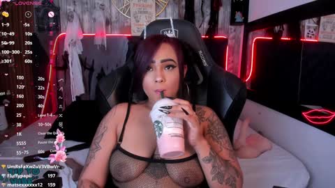 Snapshot of nekomisaki chatting on January 8, 2025, 3:07 pm Miah online show from January 8, 2025, 3:07 pm