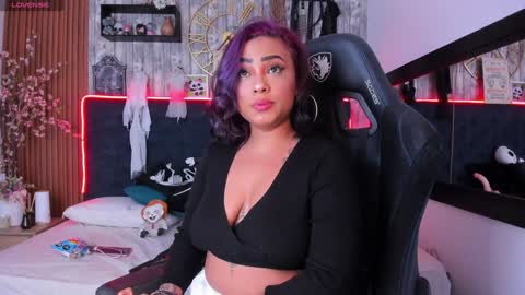 Snapshot of nekomisaki chatting on January 27, 2025, 12:05 pm Miah online show from January 27, 2025, 12:05 pm