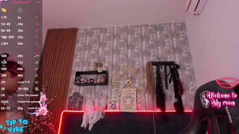 Snapshot of nekomisaki chatting on February 3, 2025, 12:36 pm Miah online show from February 3, 2025, 12:36 pm