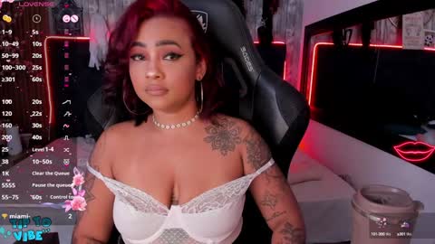 Snapshot of nekomisaki chatting on February 6, 2025, 1:32 pm Miah online show from February 6, 2025, 1:32 pm