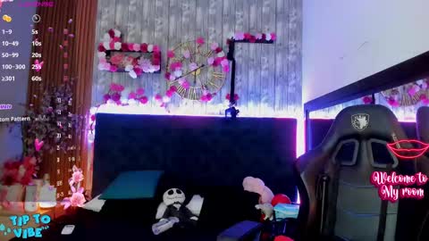 Snapshot of nekomisaki chatting on September 18, 2025, 11:34 am Miah online show from September 18, 2025, 11:34 am