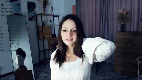 Snapshot of neldaestey chatting on October 22, 2025, 8:14 am Vicky and Beatrice online show from October 22, 2025, 8:14 am