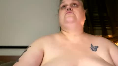 Snapshot of nellatlas chatting on October 23, 2025, 4:34 am Nellie Atlas online show from October 23, 2025, 4:34 am